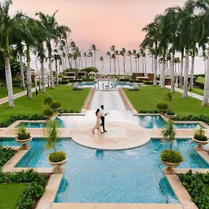 Курортный комплекс Grand Wailea & Spa, A Waldorf Astoria, Уэйлея